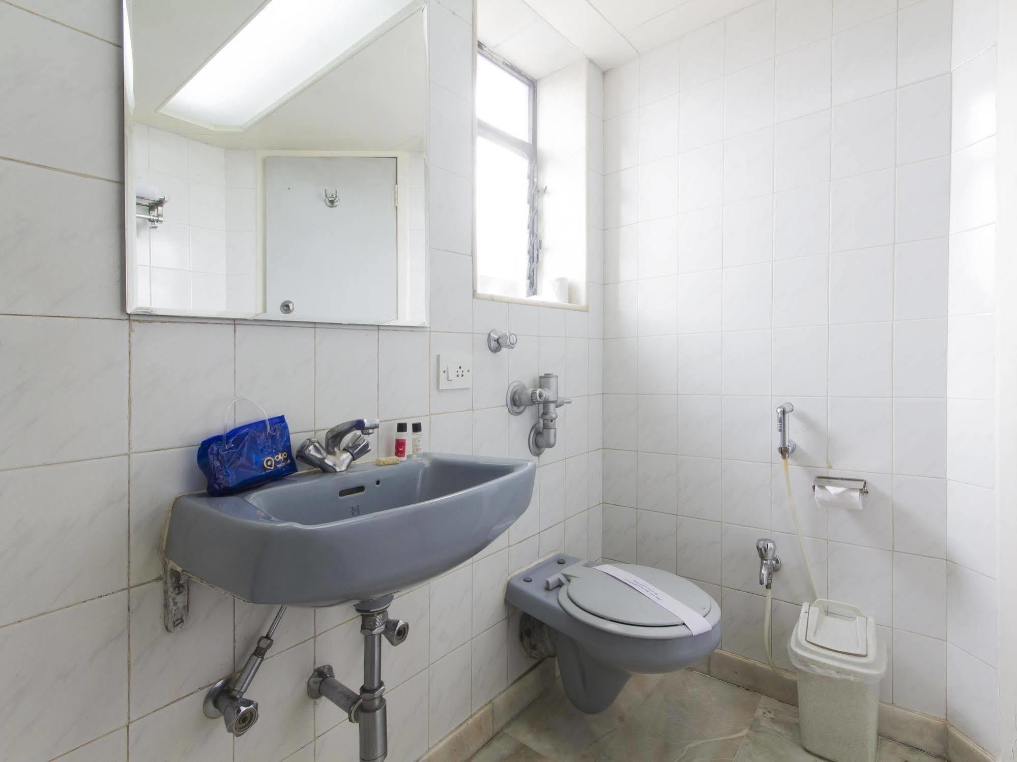 Hotel Ashray International, Sion - Near Bkc Mumbai Exteriör bild