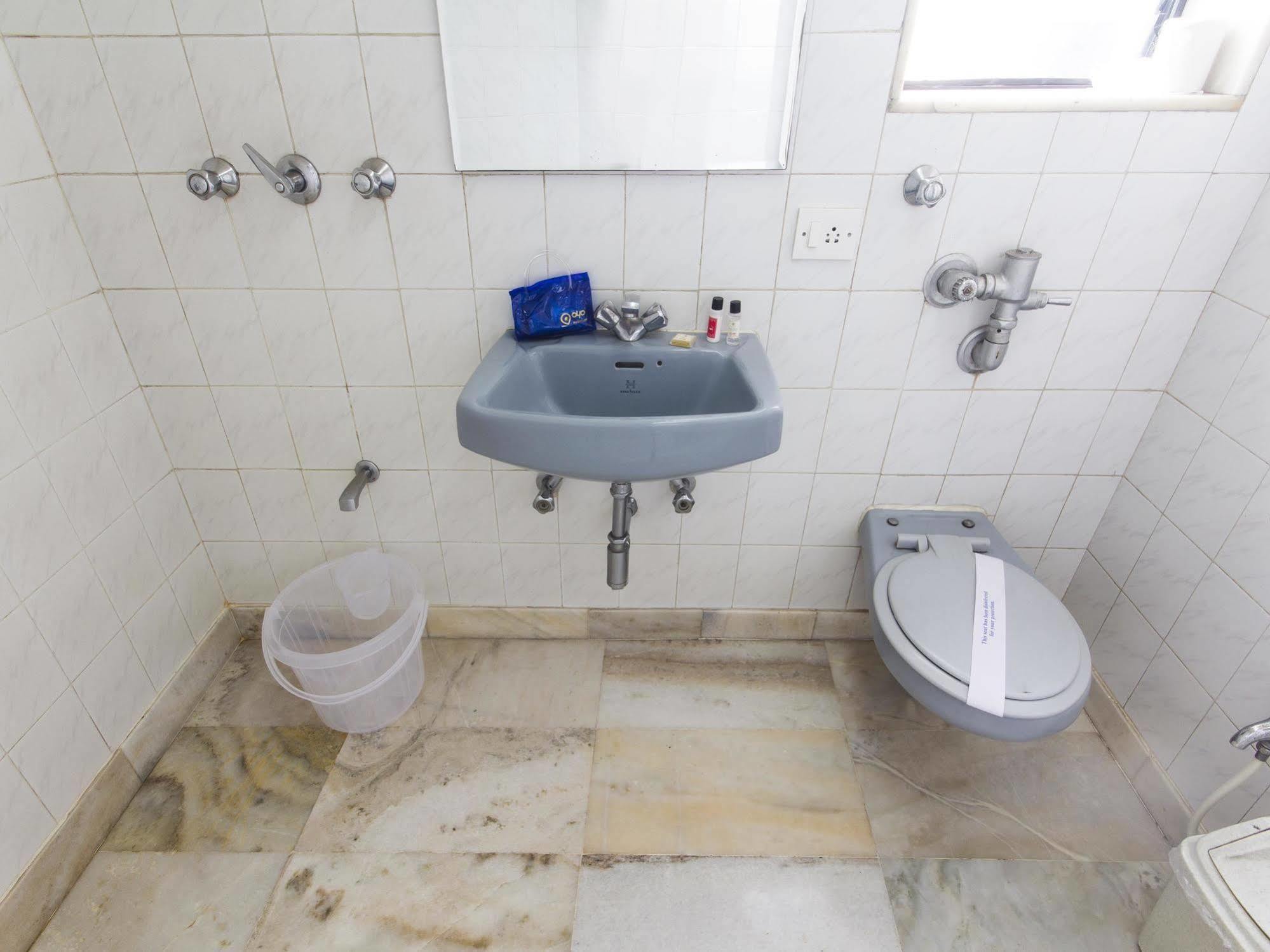 Hotel Ashray International, Sion - Near Bkc Mumbai Exteriör bild